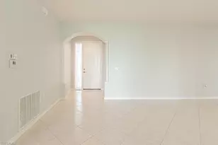 2215 Hawksridge Dr, Naples, FL 34105 - Photo 3