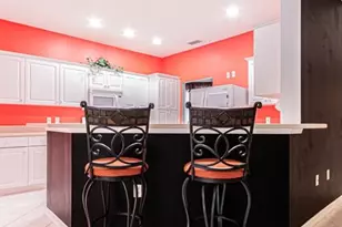 2215 Hawksridge Dr, Naples, FL 34105 - Photo 23