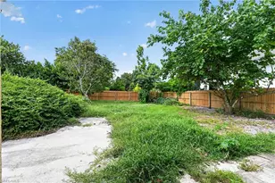 1266 Trail Terrace Dr, Naples, FL 34103 - Photo 33