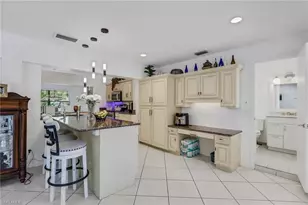 3036 Round Table Ln, Naples, FL 34112 - Photo 5