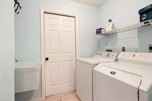 8312 Tahiti Rd, Fort Myers, FL 33967 - Photo 27