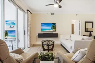 77 Silver Oaks Cir, Naples, FL 34119 - Photo 9