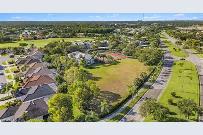 8141 Twelve Oaks Cir, Naples, FL 34113 - Photo 5