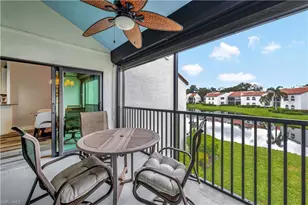 583 Beachwalk Cir, Naples, FL 34108 - Photo 19