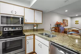 4641 SW Santa Barbara Pl, Cape Coral, FL 33914 - Photo 13