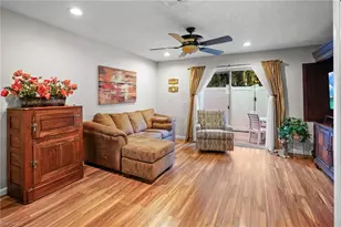 4641 SW Santa Barbara Pl, Cape Coral, FL 33914 - Photo 15