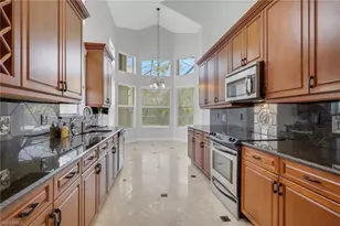 2137 Isla De Palma Cir, Naples, FL 34119 - Photo 9