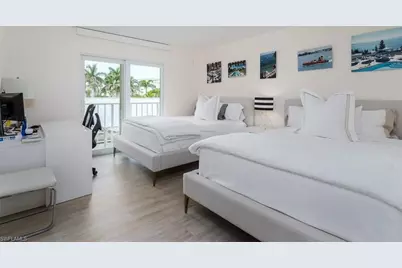 3450 Gulf Shore Blvd N #210, Naples, FL 34103 - Photo 21