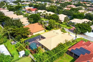 10650 Sir Michaels Pl Dr, Bonita Springs, FL 34135 - Photo 37