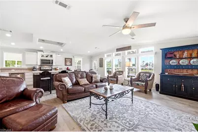 444 Riviera Blvd W, Naples, FL 34112 - Photo 5