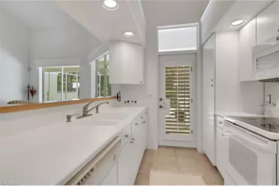 4872 W Boulevard Ct, Naples, FL 34103 - Photo 25
