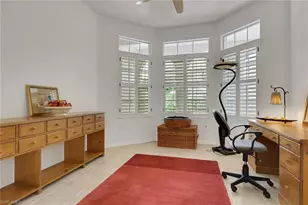 4872 W Blvd Ct, Naples, FL 34103 - Photo 9