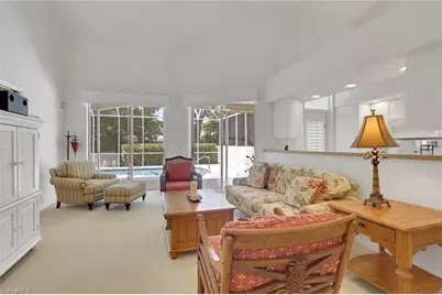 4872 W Boulevard Ct, Naples, FL 34103 - Photo 5