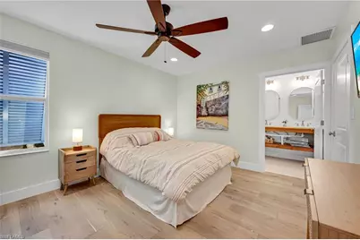 1155 12th St N, Naples, FL 34102 - Photo 15