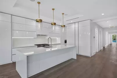 1165 8th St S #201, Naples, FL 34102 - Photo 9