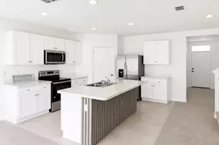 2736 Dumont Ln, Tavares, FL 32778 - Photo 3