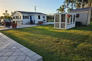 313 Copeland Ave N, Everglades City, FL 34139 - Photo 31