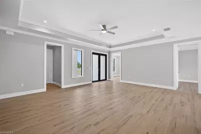 1433 10th Ave NE, Naples, FL 34120 - Photo 5