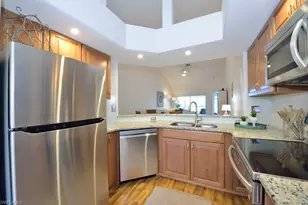 13050 Amberley Ct, Bonita Springs, FL 34135 - Photo 11