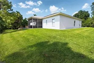 2761 2nd St NE, Naples, FL 34120 - Photo 45