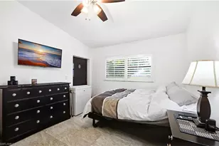 2041 Pine Isle Ln, Naples, FL 34112 - Photo 15