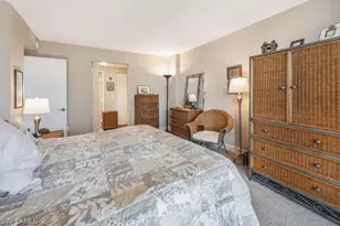 260 Seaview Ct, Marco Island, FL 34145 - Photo 17