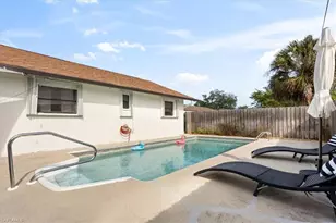 1332 Granada Blvd, Naples, FL 34103 - Photo 31