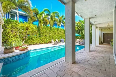 576 96th Ave N, Naples, FL 34108 - Photo 9