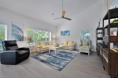 27218 Barefoot Ln, Bonita Springs, FL 34135 - Photo 3