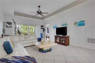 7835 Regal Heron Cir, Naples, FL 34104 - Photo 9