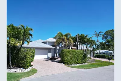 3005 Coco Ave, Naples, FL 34112 - Photo 5