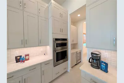 9077 Wisteria Way, Naples, FL 34114 - Photo 11