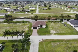 2423 NW 6th St, Cape Coral, FL 33993 - Photo 23