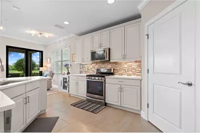 2137 Frangipani Cir #102, Naples, FL 34120 - Photo 11