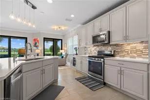 2137 Frangipani Cir, Naples, FL 34120 - Photo 3