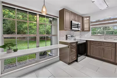 10452 Lakeport Ct, Lehigh Acres, FL 33936 - Photo 3