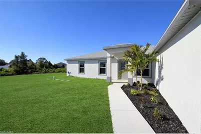 147 Peoria St, Lehigh Acres, FL 33974 - Photo 5