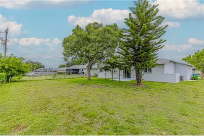 216 SE 27th Ter, Cape Coral, FL 33904 - Photo 19