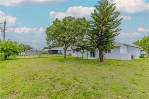 216 SE 27th Terrace, Cape Coral, FL 33904 - Photo 19