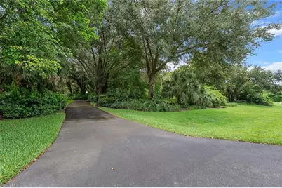 5247 Cherry Wood Dr, Naples, FL 34119 - Photo 31