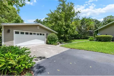 5247 Cherry Wood Dr, Naples, FL 34119 - Photo 5