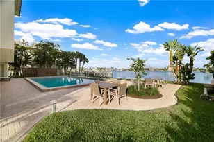 9486 Gulf Shore Dr, Naples, FL 34108 - Photo 27