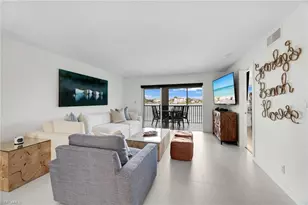 9486 Gulf Shore Dr, Naples, FL 34108 - Photo 9