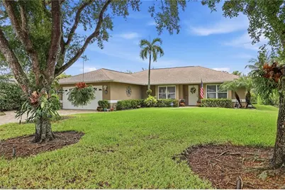 1073 N Alhambra Cir, Naples, FL 34103 - Photo 11