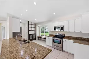 1073 N Alhambra Cir, Naples, FL 34103 - Photo 27
