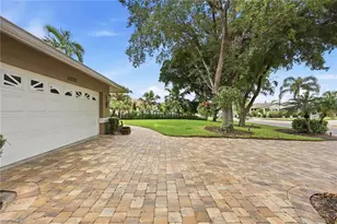1073 N Alhambra Cir, Naples, FL 34103 - Photo 9
