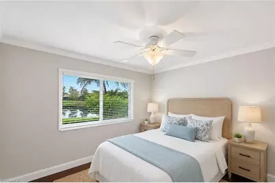 1073 N Alhambra Cir, Naples, FL 34103 - Photo 7