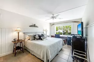2216 Gulf Shore Blvd N, Naples, FL 34102 - Photo 13