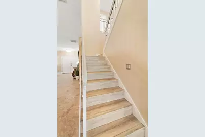 12341 Eagle Pointe Cir, Fort Myers, FL 33913 - Photo 17