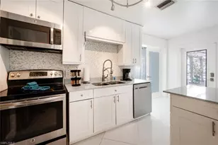5940 English Oaks Ln, Naples, FL 34119 - Photo 17